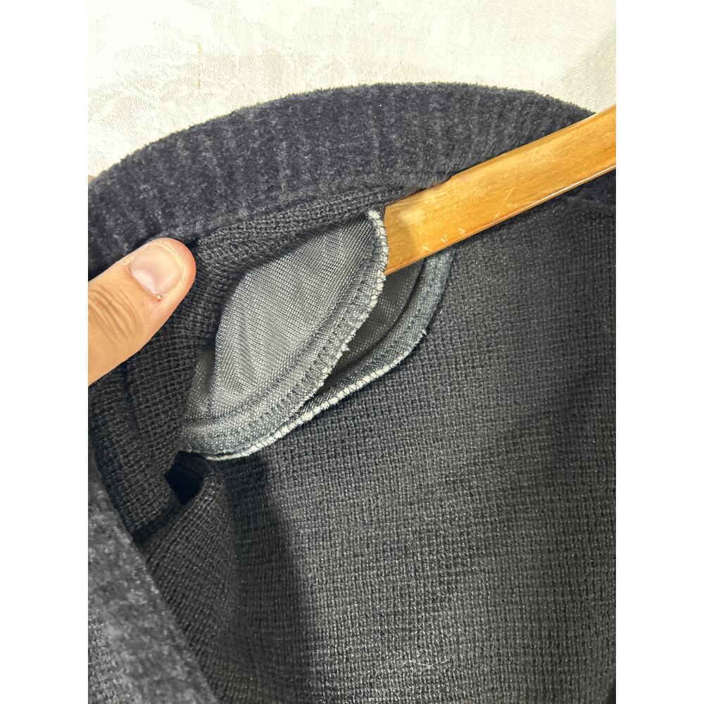 Pendleton Cardigan Sweater Medium Black Pure Virgin Wool Striped Trim Vintage - Picture 7 of 9